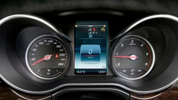 Захисне скло Pixsel на панель приладів MERCEDES BENZ V-CLASS - 5.5“ 2014 - 2023