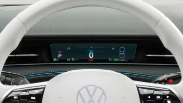 Ochronne szkło Pixsel na deskę rozdzielczą VOLKSWAGEN ID.7 - 7.3“ 2023 -
