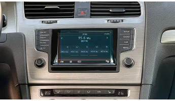 Захисне скло Pixsel на монітор VOLKSWAGEN E-GOLF - 5.8“ 2014 - 2016