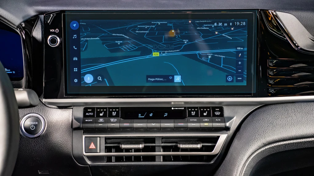 Protective glass Pixsel for monitor TOYOTA CAMRY - 13.4“ 2024 -