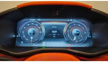 Ochronne szkło Pixsel na deskę rozdzielczą ASTON MARTIN DBX707 - 12.2“ 2025 -