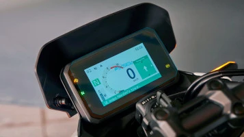 Ochronne szkło Pixsel na moto prędkościomierz HONDA HORNET / R 500 / 1000 / NX 2024 - 7.1“