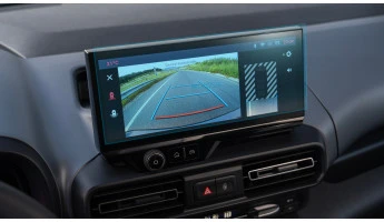 Ochronne szkło Pixsel na monitor FIAT DOBLO - 11.1“ 2024 -