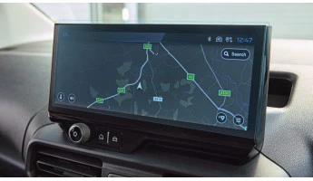 Захисне скло Pixsel на монітор PEUGEOT PARTNER - 11.1“ 2024 -