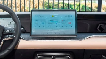 Ochronne szkło Pixsel na monitor BYD SONG PRO - 13.5“ 2025 -