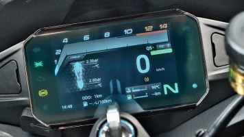 Ochronne szkło Pixsel na moto prędkościomierz CFMOTO 675SR-R 2024 + 6.8“